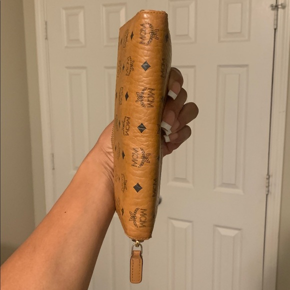 MCM Cognac Leather Pouch with Logo Pattern - Picture 4 of 6